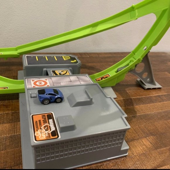 Nano Speed Super Vert Crash Play Set - Picture 11 of 12